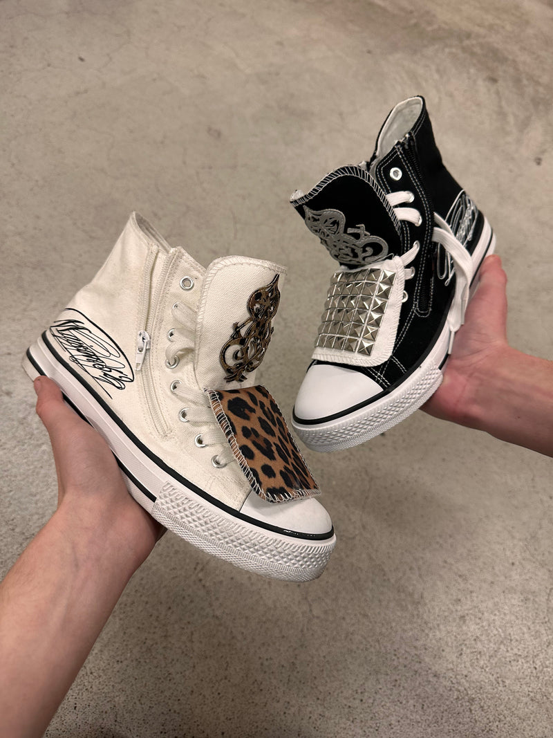 FOOTWEAR