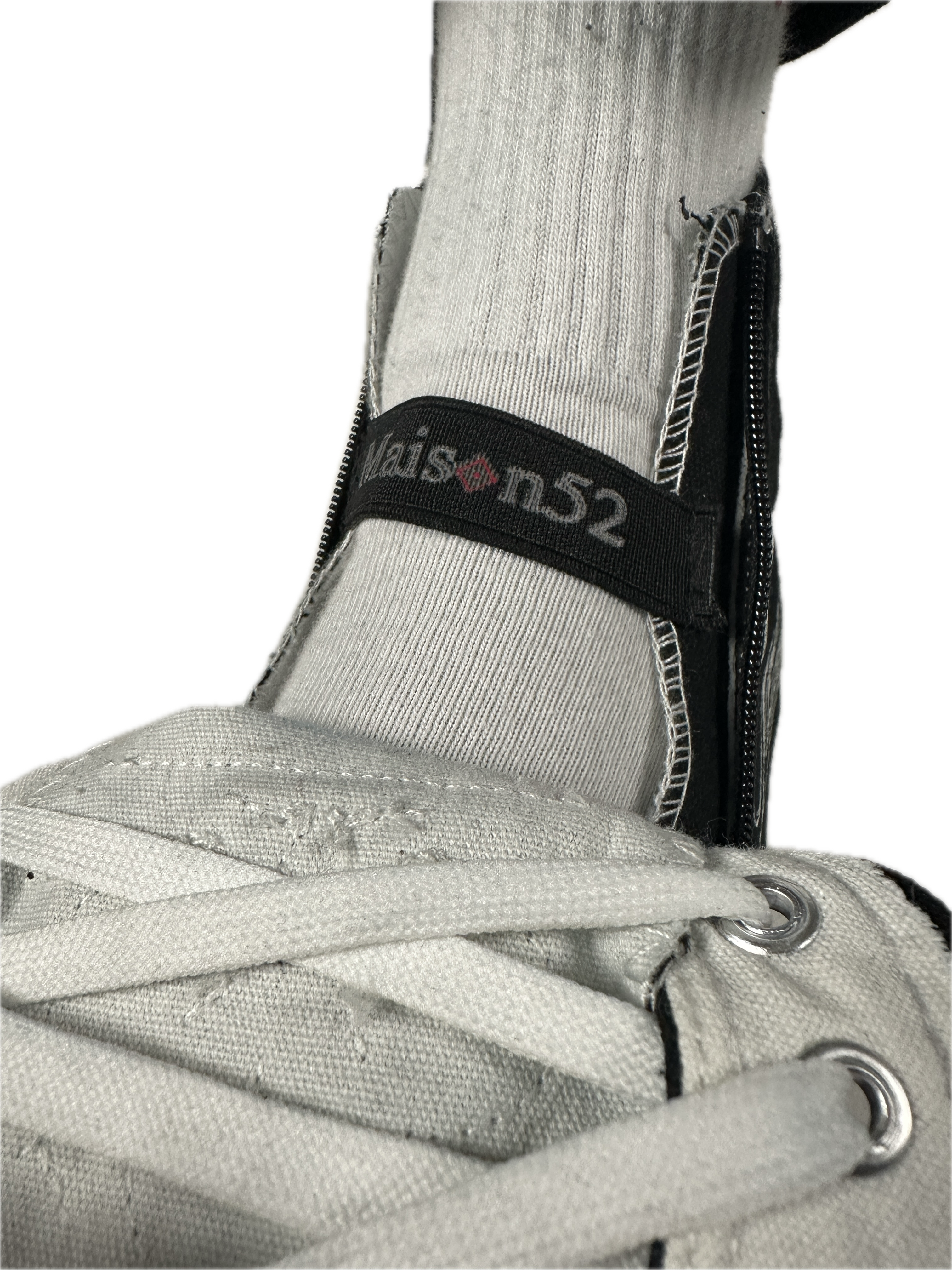 Studded DoubleTongue