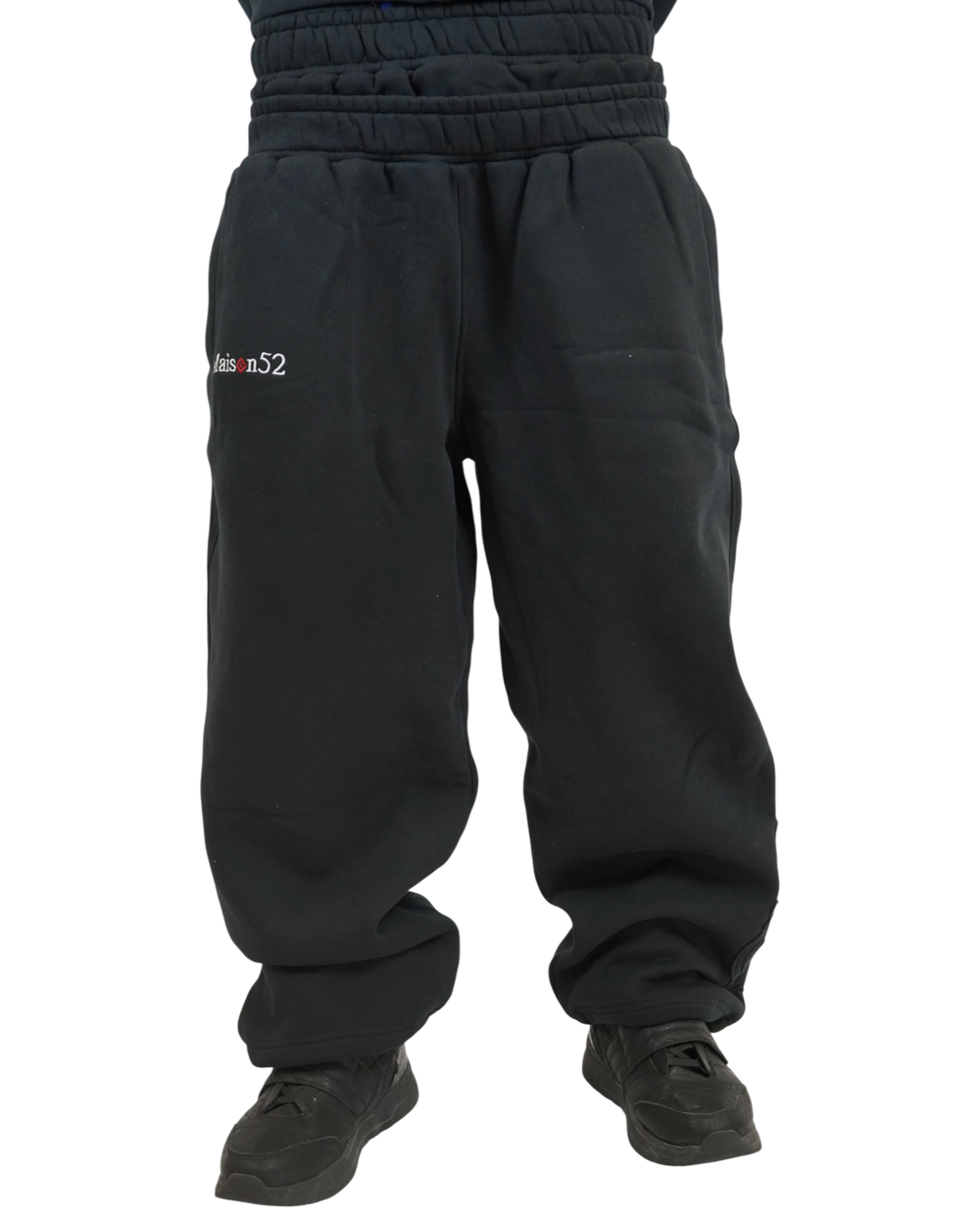 Tracksuit noir Maison52 porté, modèle 1m83 taille M